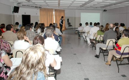 Unoeste recebe reunião sobre leishmaniose